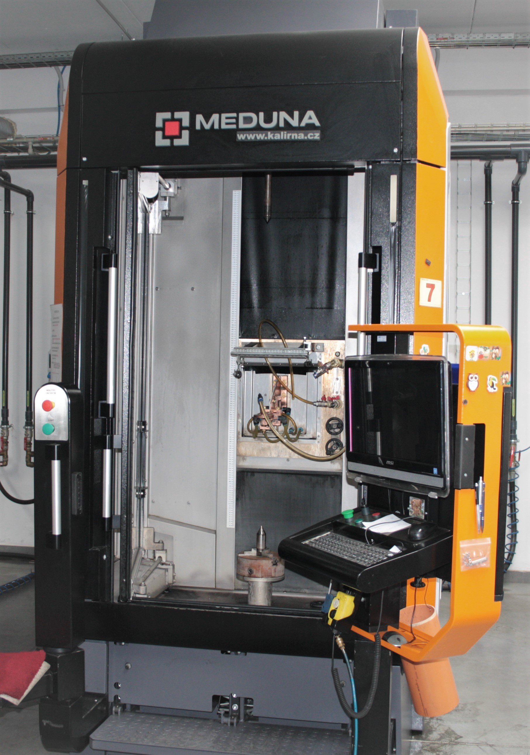 Kalení do vody/oleje Kalení do vody/oleje